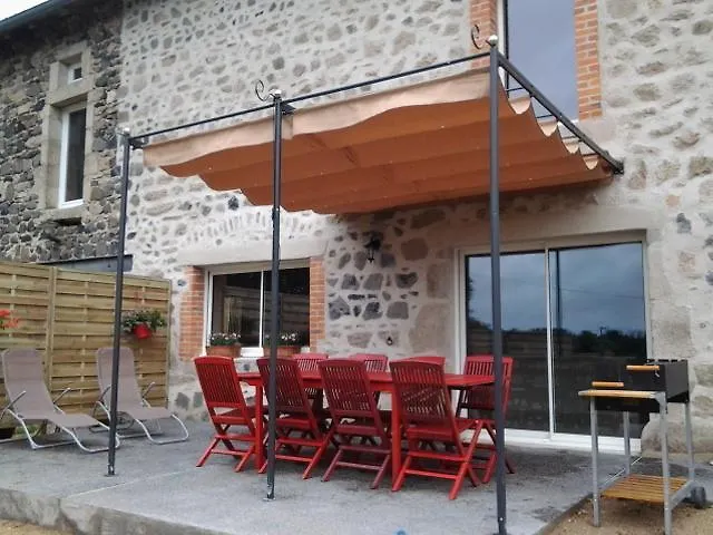 Au Nid D'Hirondelles Villa Saint-Andre-de-Chalencon